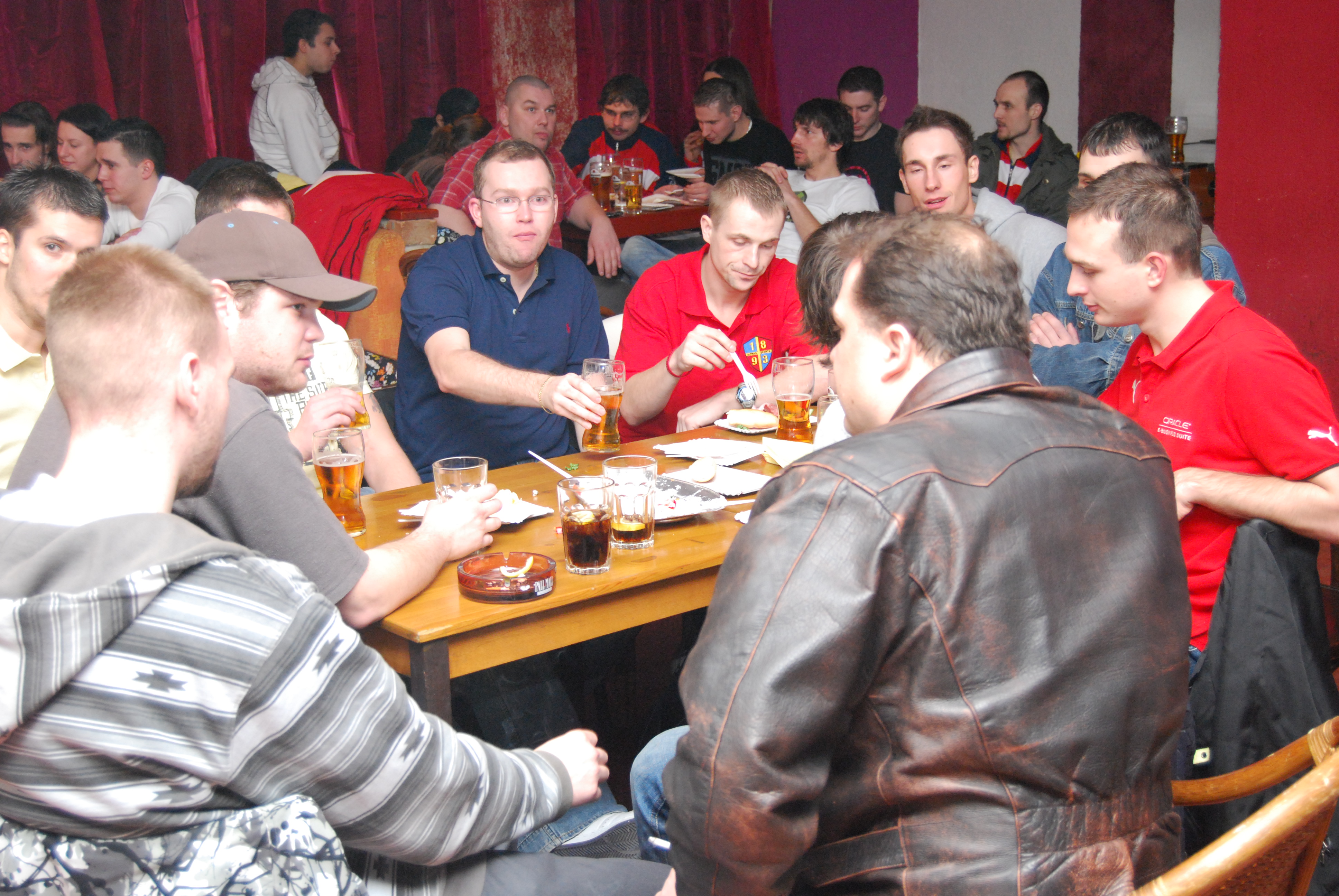 Spolecenske posezeni po turnaji.JPG
