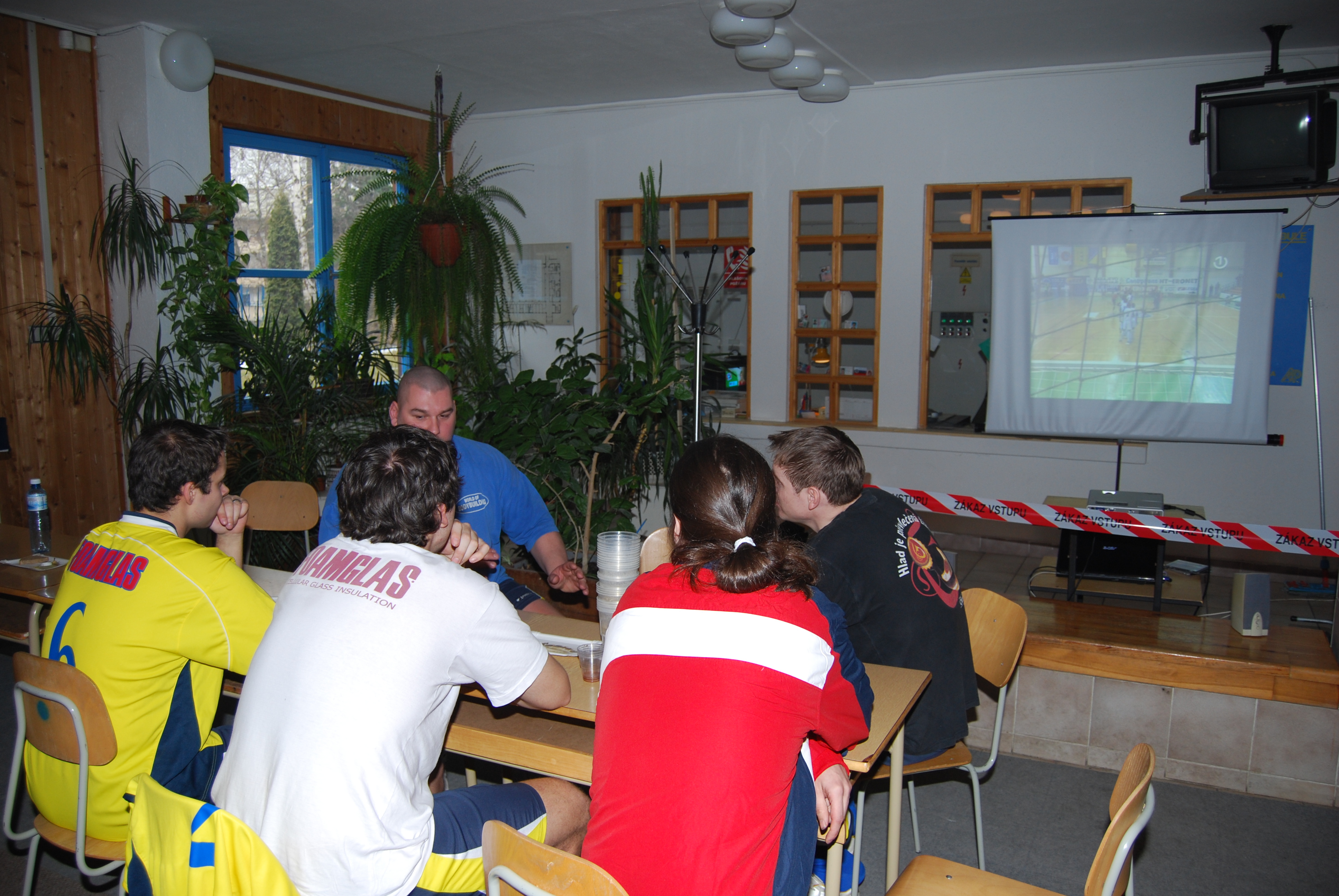 Videoprojekce v hale.JPG
